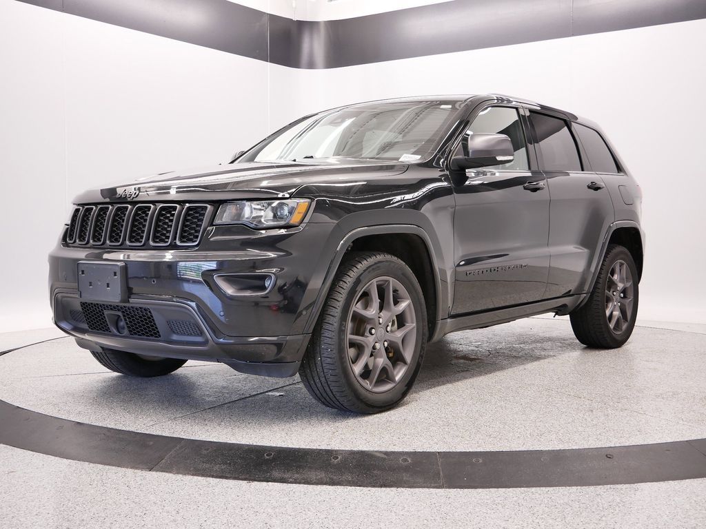 Thumbnail: 2021 Jeep Grand Cherokee - 12