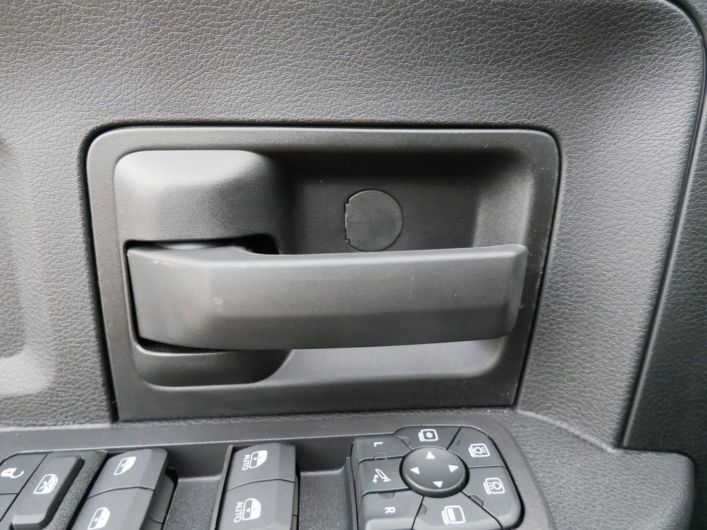 Thumbnail: 2026 RAM 2500 - 33