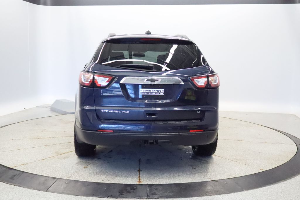 Thumbnail: 2017 Chevrolet Traverse - 4