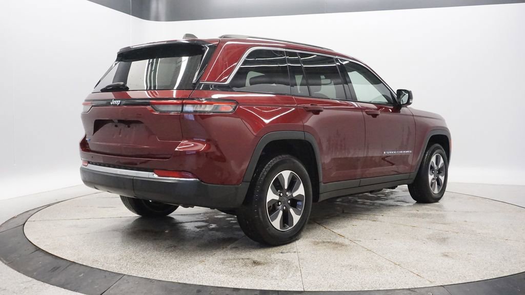 Thumbnail: 2023 Jeep Grand Cherokee - 4