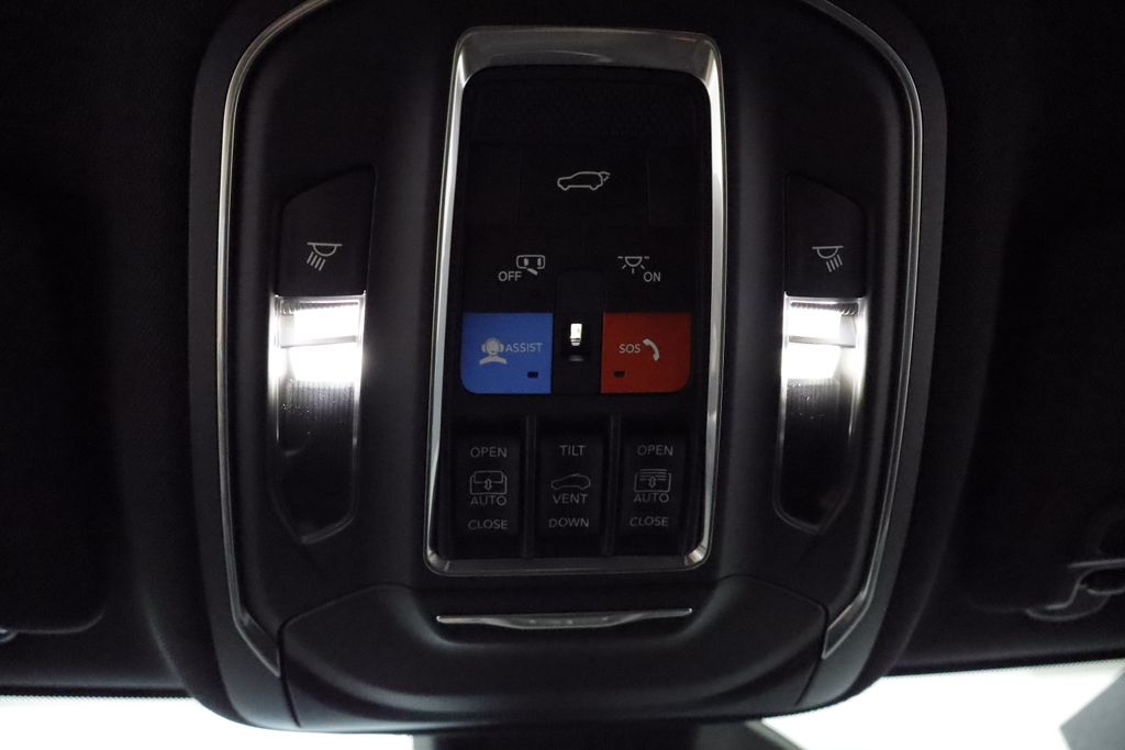 Thumbnail: 2026 Jeep Grand Cherokee L - 22