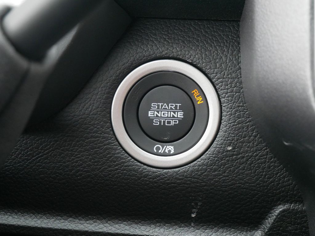 2025 RAM 3500 Big Horn 40