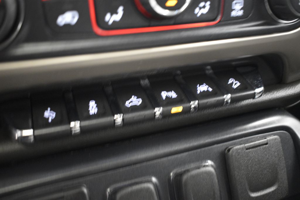 Thumbnail: 2016 GMC Sierra 1500 - 37