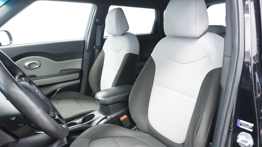 Thumbnail: 2018 Kia Soul - 31