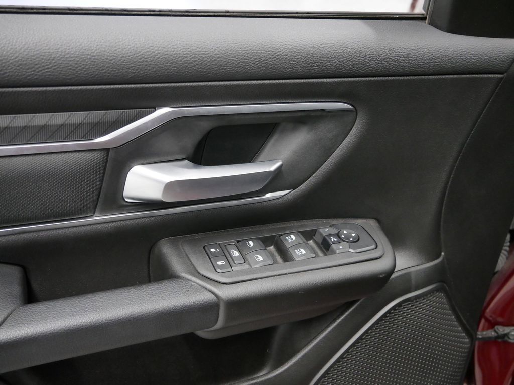 Thumbnail: 2025 RAM 1500 - 6