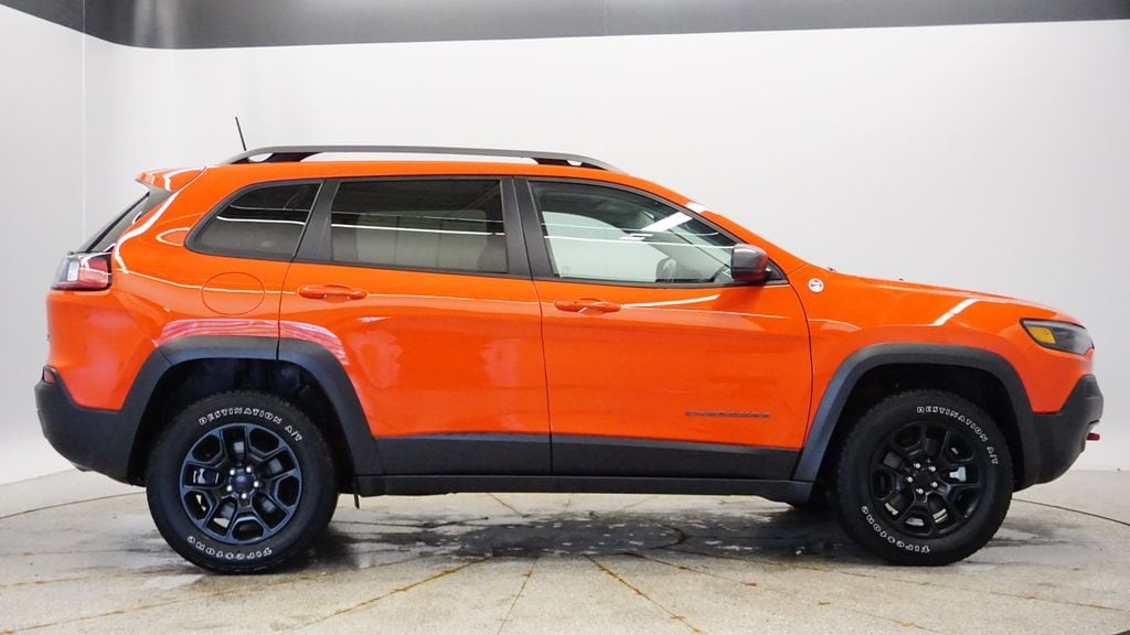 Thumbnail: 2021 Jeep Cherokee - 6