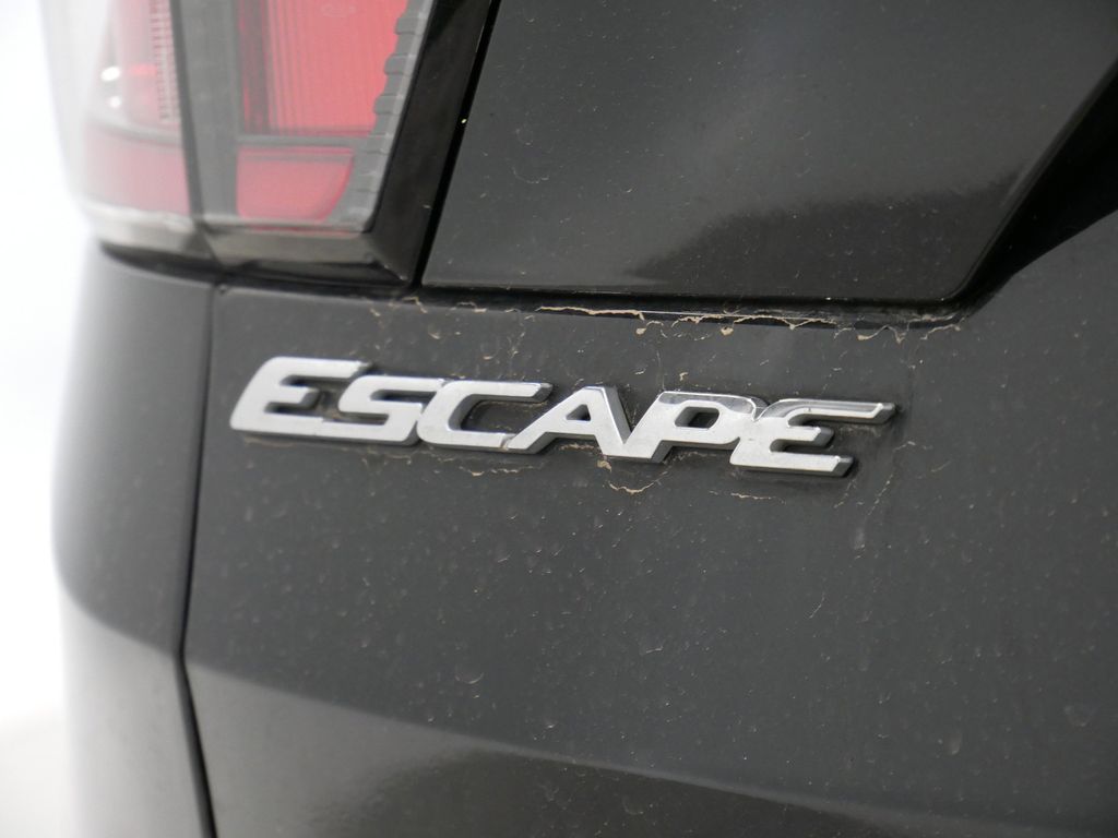 Thumbnail: 2018 Ford Escape - 21