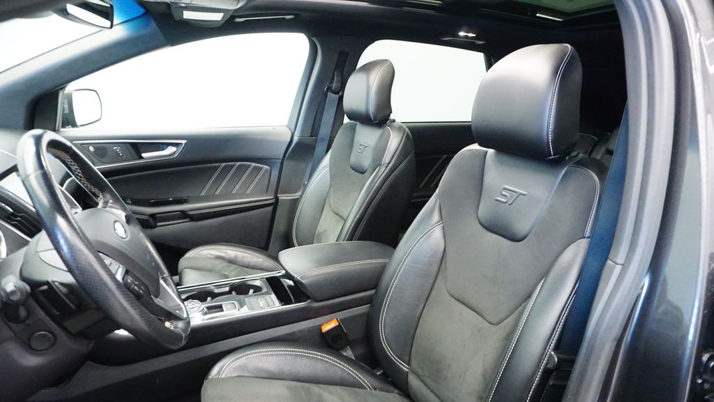 Thumbnail: 2019 Ford Edge - 28