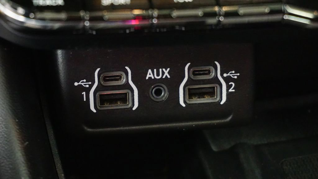 Thumbnail: 2022 Dodge Durango - 35