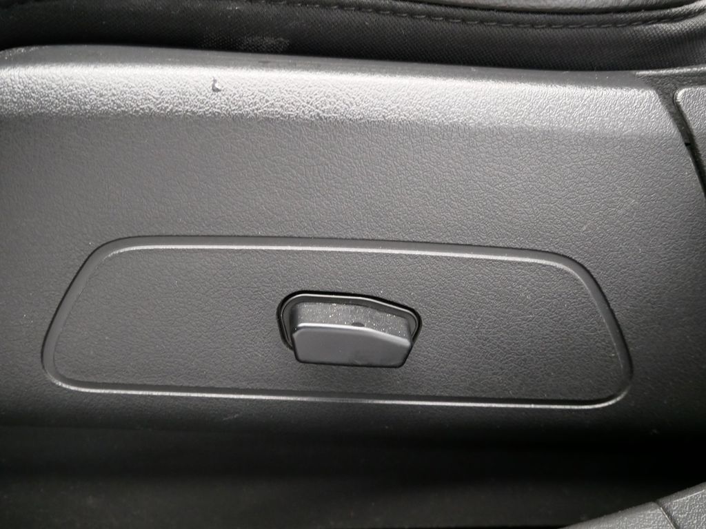 Thumbnail: 2011 Jeep Compass - 27