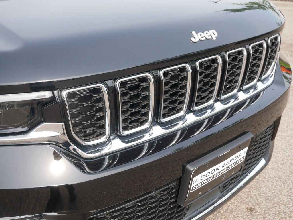 Thumbnail: 2025 Jeep Grand Cherokee - 14