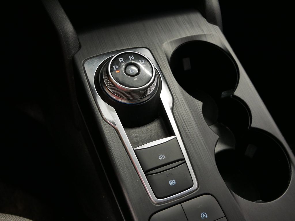 Thumbnail: 2022 Ford Escape - 36