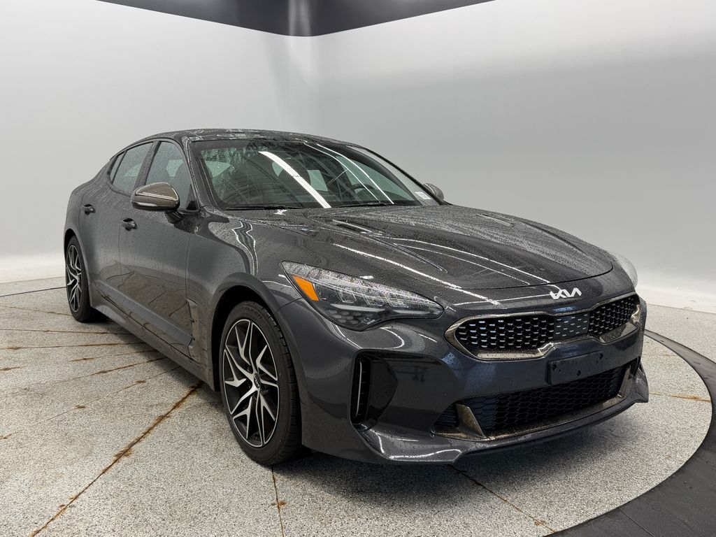 Thumbnail: 2023 Kia Stinger - 3
