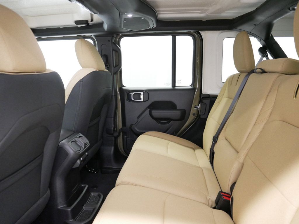2025 Jeep Wrangler Willys Wheeler 28