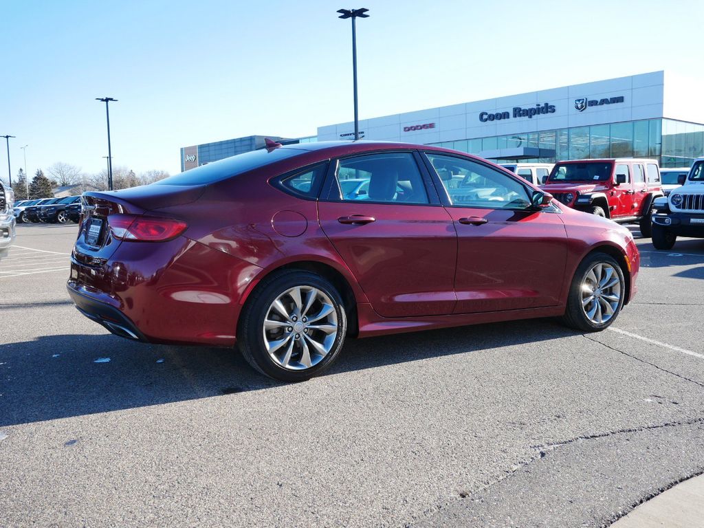2015 Chrysler 200 S 50