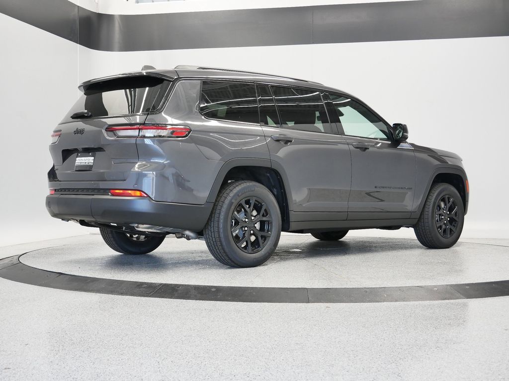 Thumbnail: 2025 Jeep Grand Cherokee L - 8