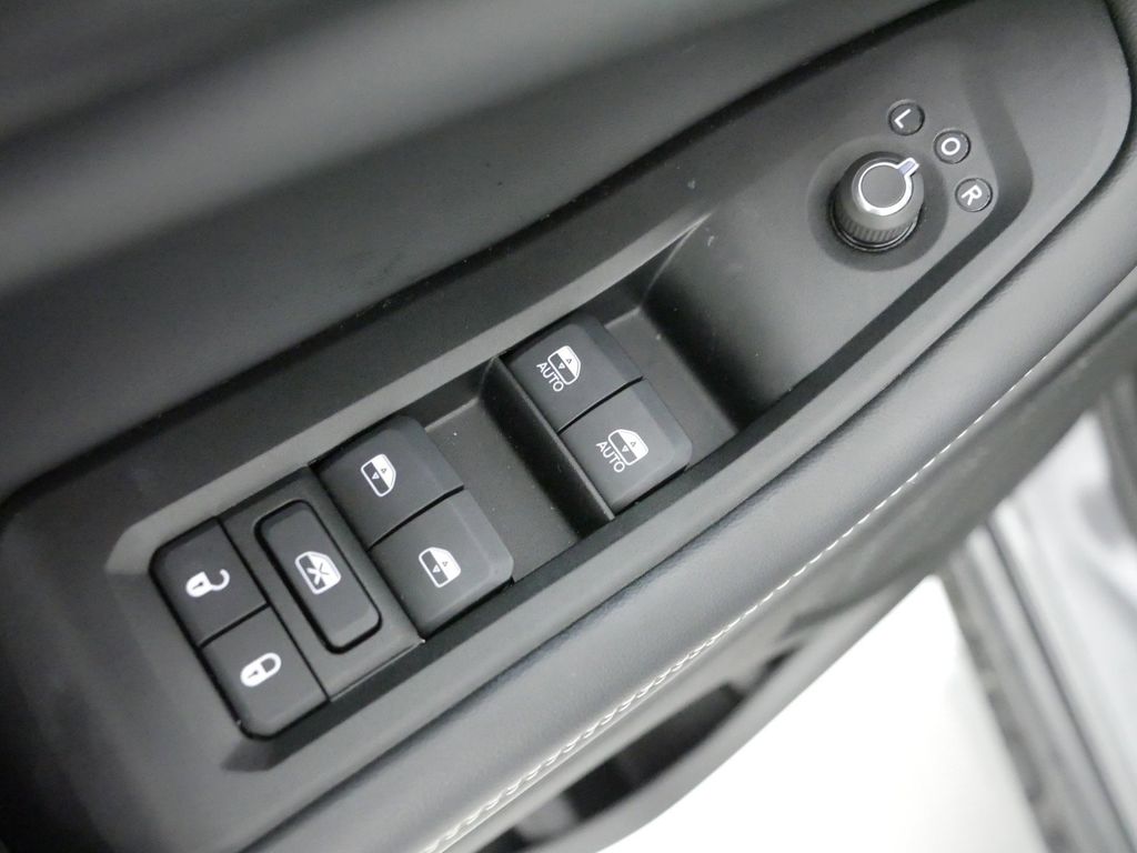 Thumbnail: 2024 Jeep Grand Cherokee - 34