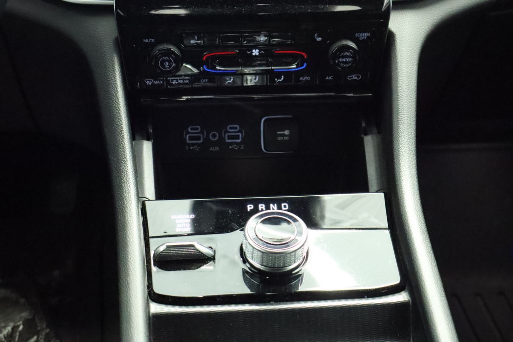 Thumbnail: 2025 Jeep Grand Cherokee - 28