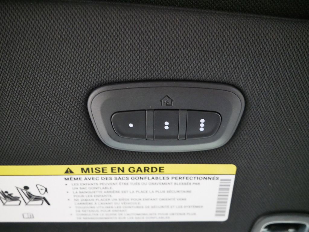 Thumbnail: 2026 Chrysler Pacifica - 50