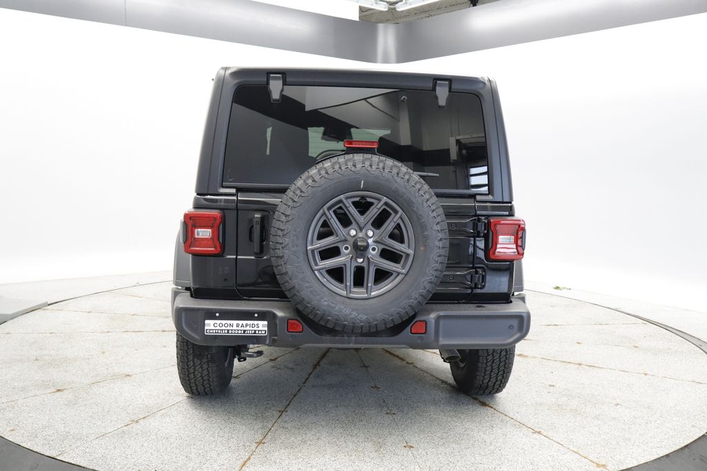 Thumbnail: 2026 Jeep Wrangler - 4
