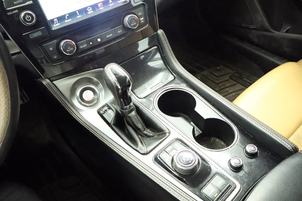 Thumbnail: 2016 Nissan Maxima - 30
