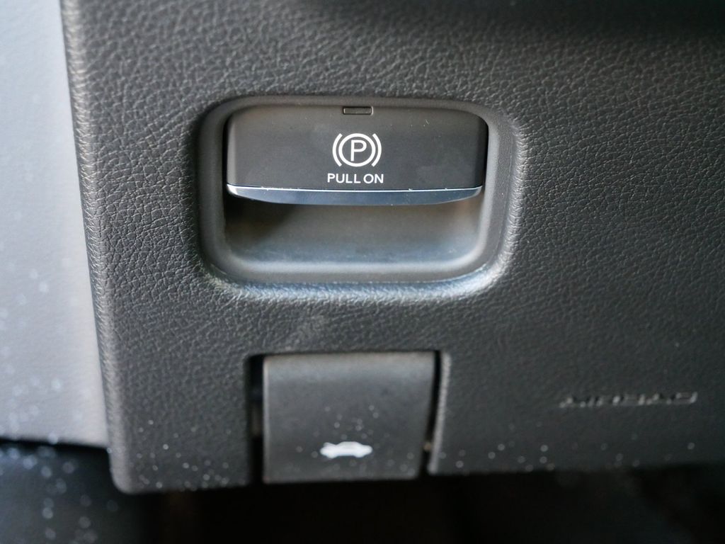 Thumbnail: 2024 Jeep Grand Cherokee - 39