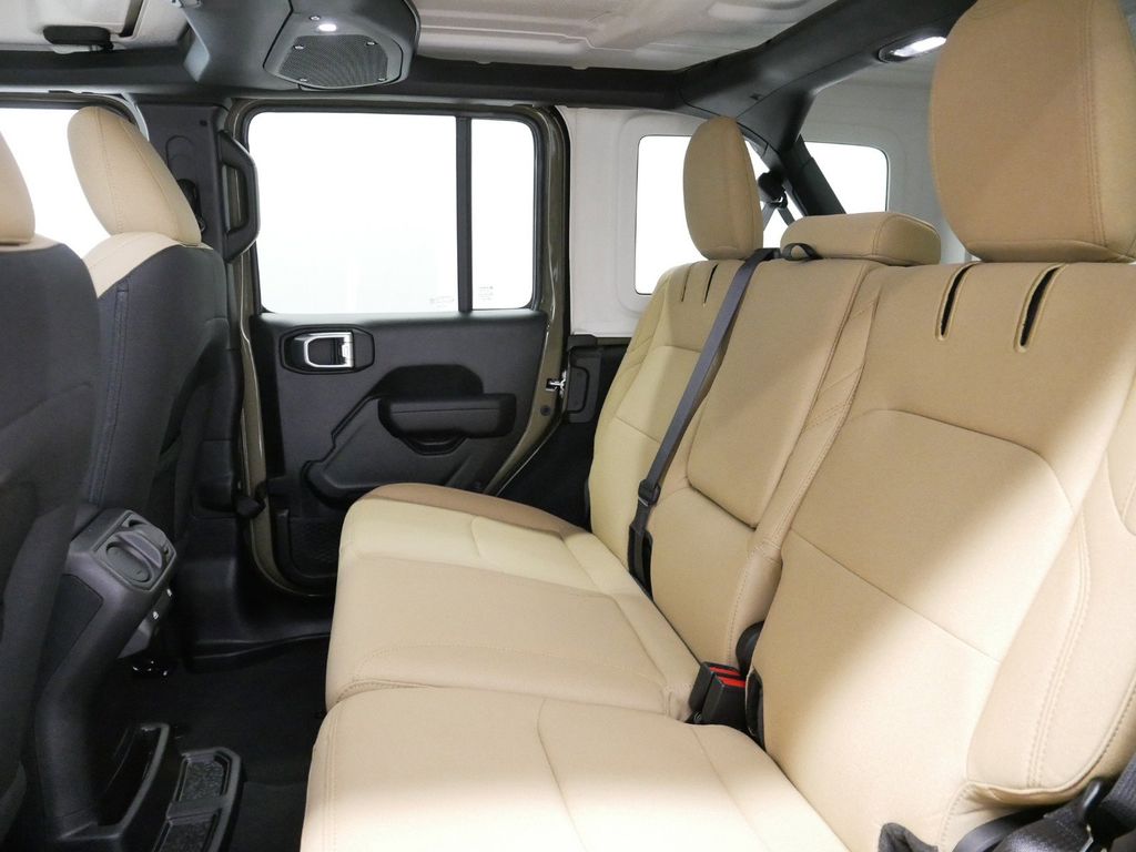 2025 Jeep Wrangler Willys Wheeler 29
