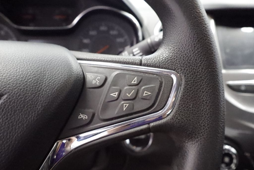 Thumbnail: 2016 Chevrolet Cruze - 20