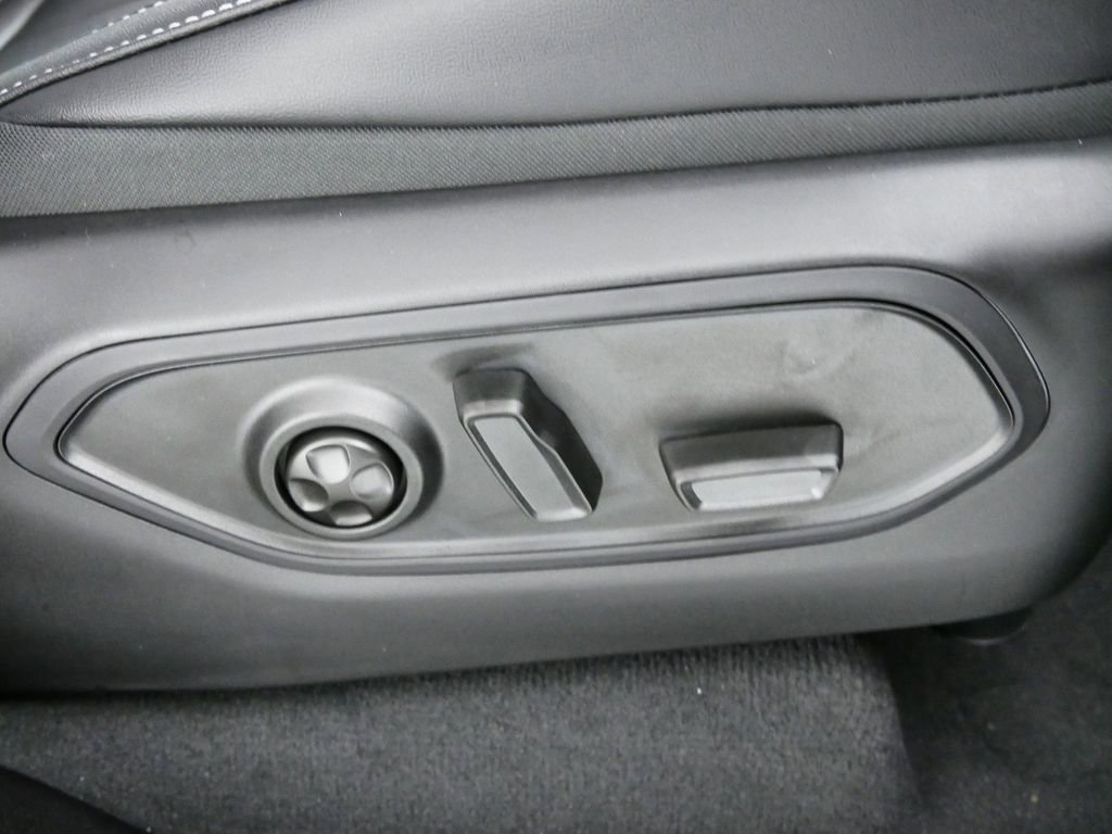 Thumbnail: 2025 Jeep Grand Cherokee L - 21