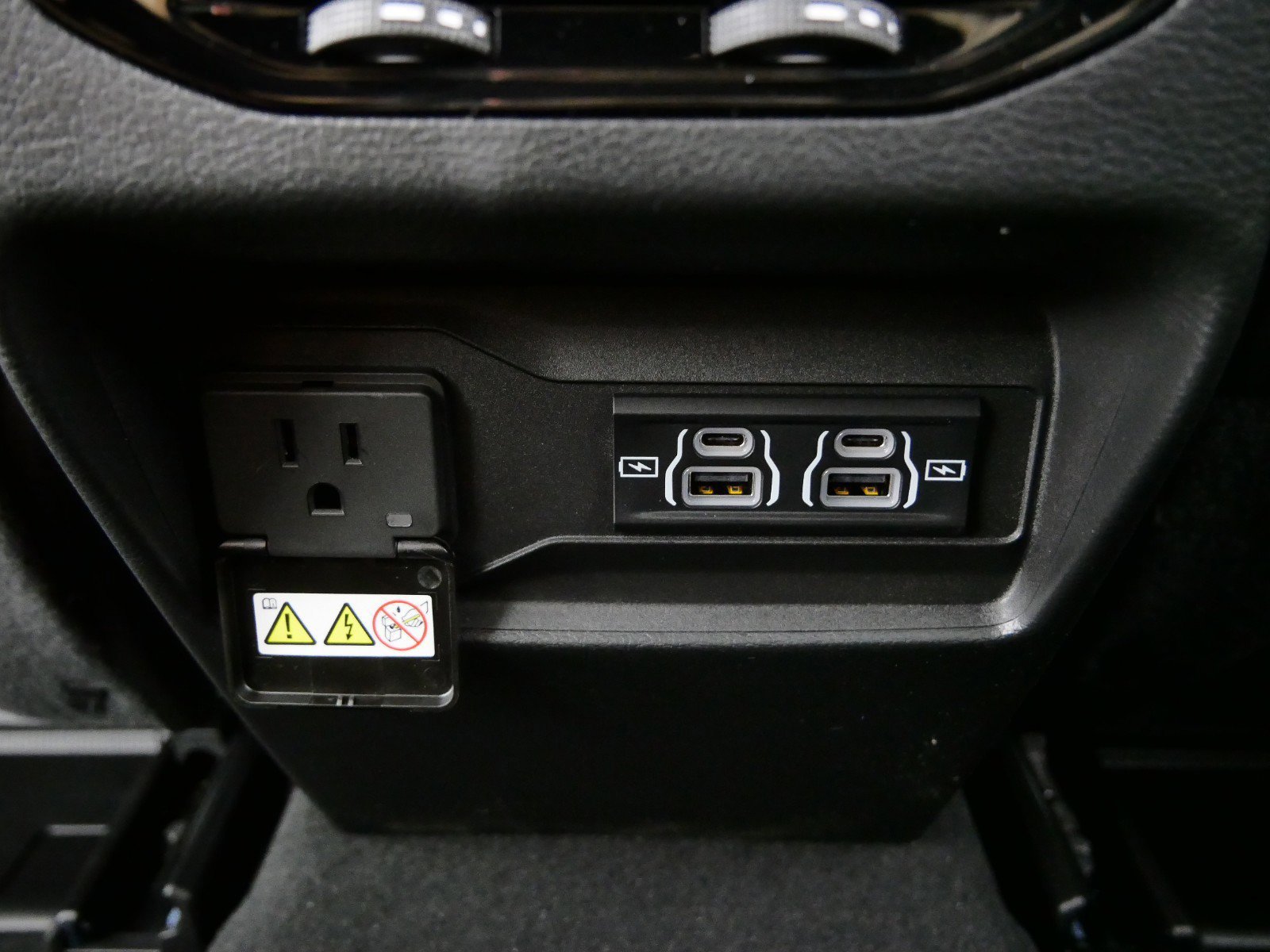 Thumbnail: 2025 Jeep Grand Cherokee - 23