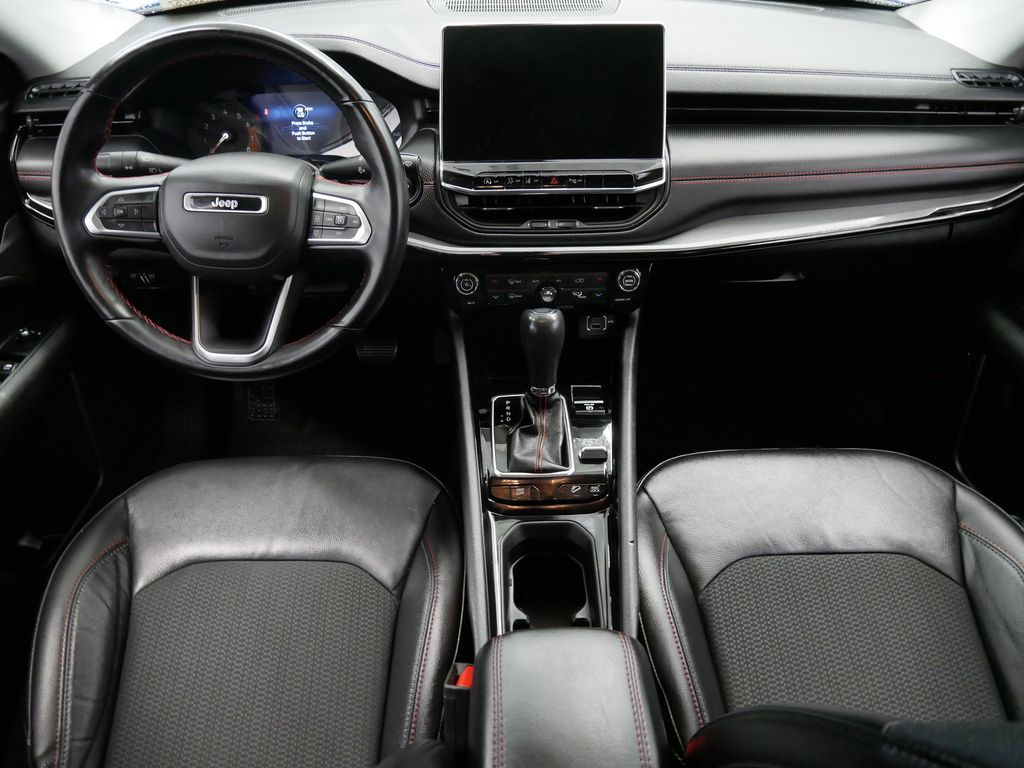 Thumbnail: 2022 Jeep Compass - 13