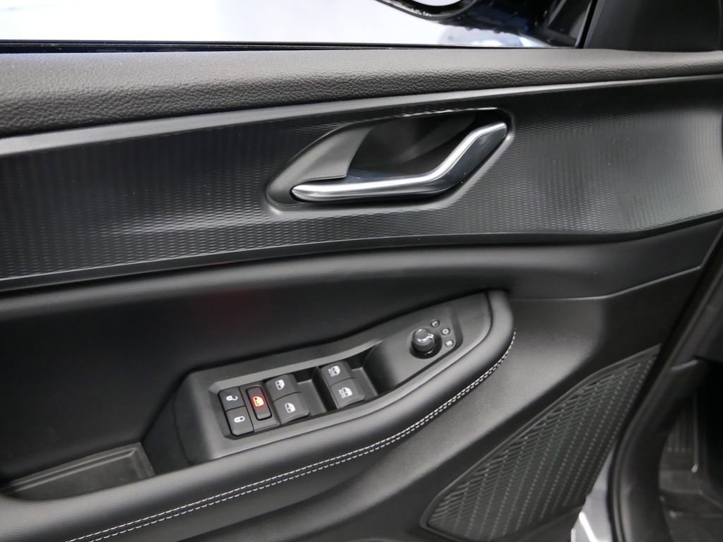 Thumbnail: 2025 Jeep Grand Cherokee - 7