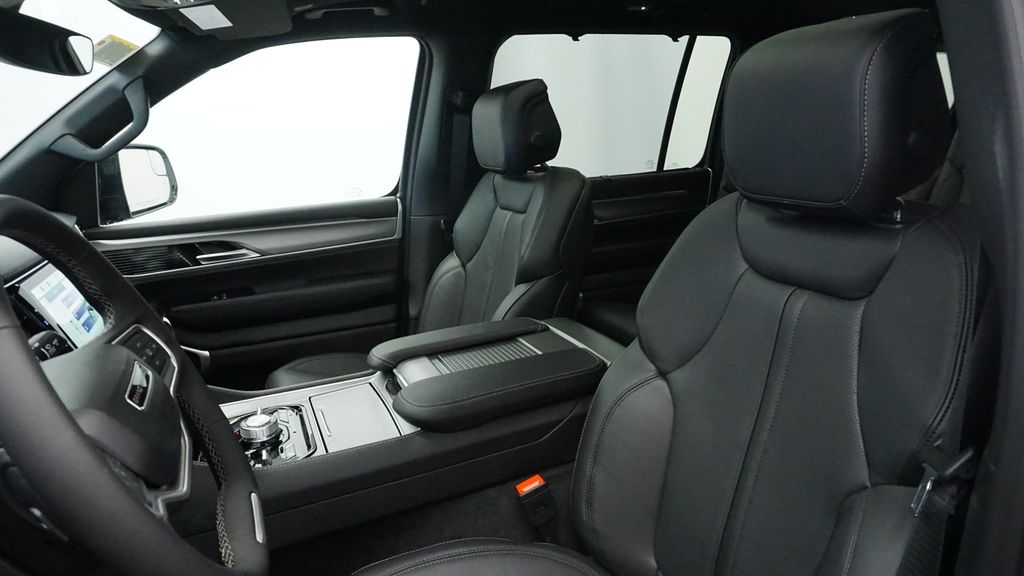 Thumbnail: 2026 Jeep Grand Wagoneer - 26