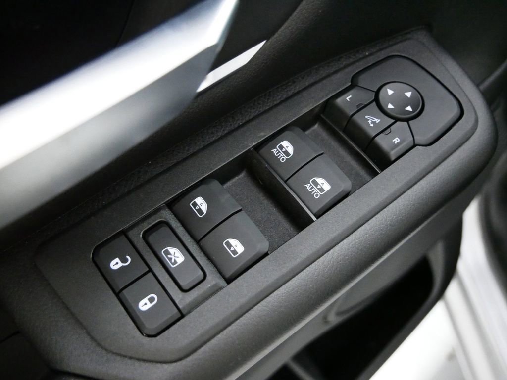 Thumbnail: 2025 RAM 1500 - 35