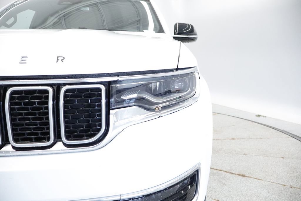 Thumbnail: 2024 Jeep Wagoneer - 13