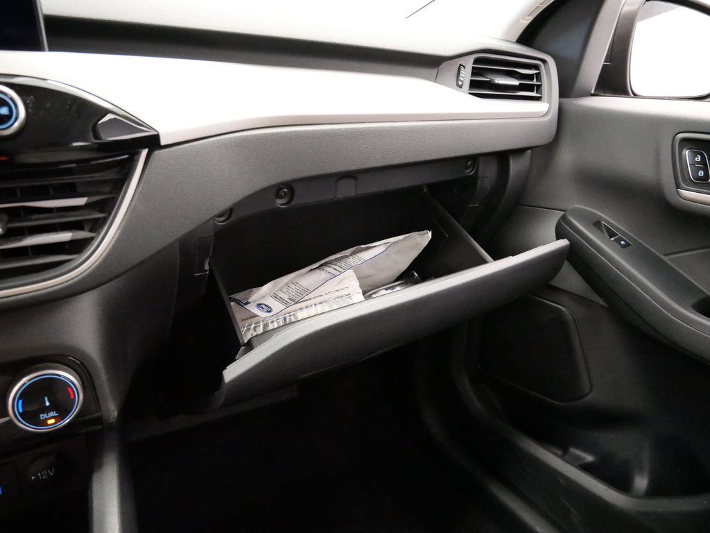 Thumbnail: 2022 Ford Escape - 39