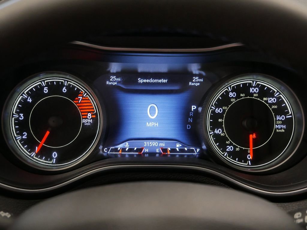 Thumbnail: 2022 Jeep Cherokee - 29