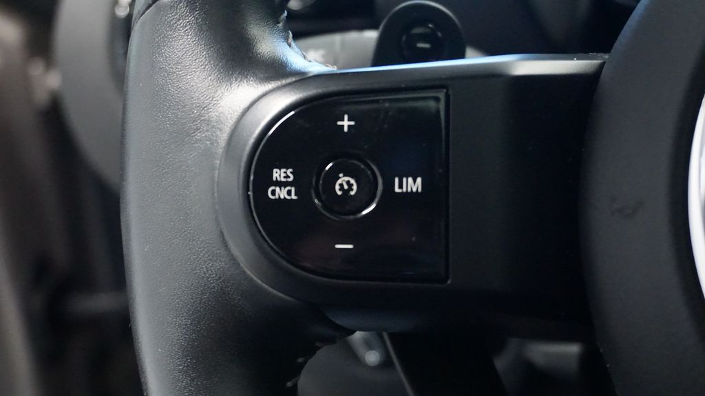 Thumbnail: 2022 MINI Cooper Clubman - 45