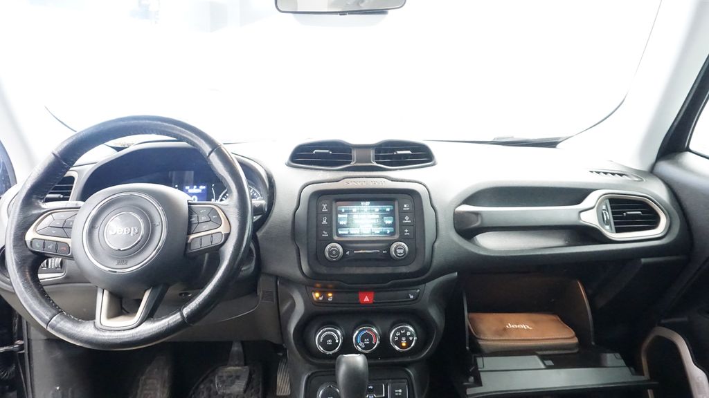 Thumbnail: 2017 Jeep Renegade - 24