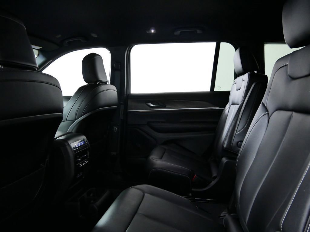 Thumbnail: 2025 Jeep Grand Cherokee L - 27