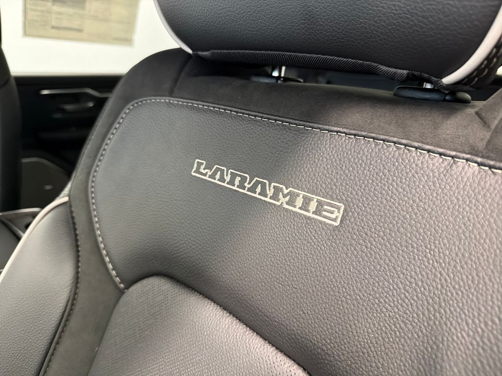 Thumbnail: 2026 RAM 1500 - 28