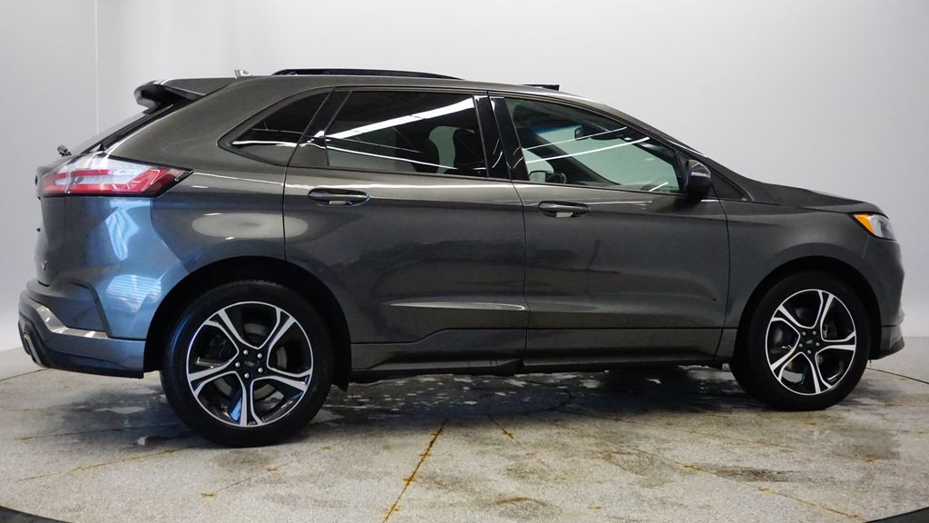 Thumbnail: 2019 Ford Edge - 8