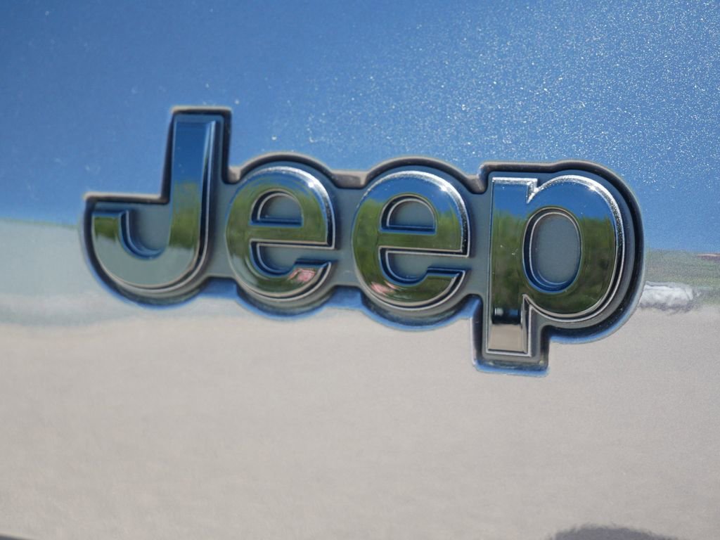 Thumbnail: 2025 Jeep Grand Cherokee L - 18