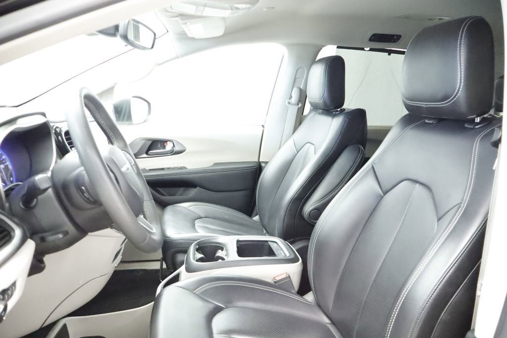 Thumbnail: 2023 Chrysler Pacifica - 27