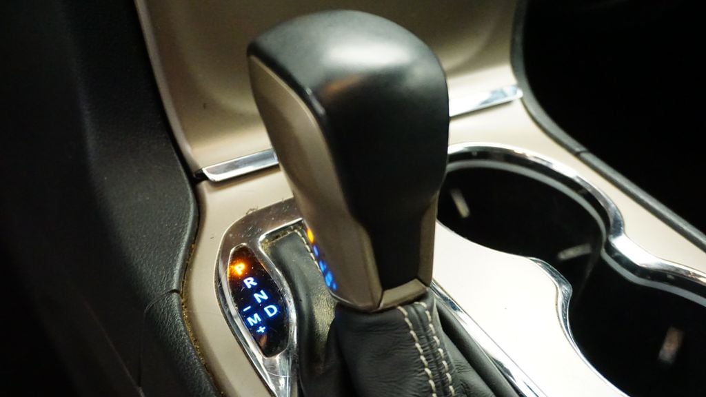 Thumbnail: 2017 Jeep Grand Cherokee - 33