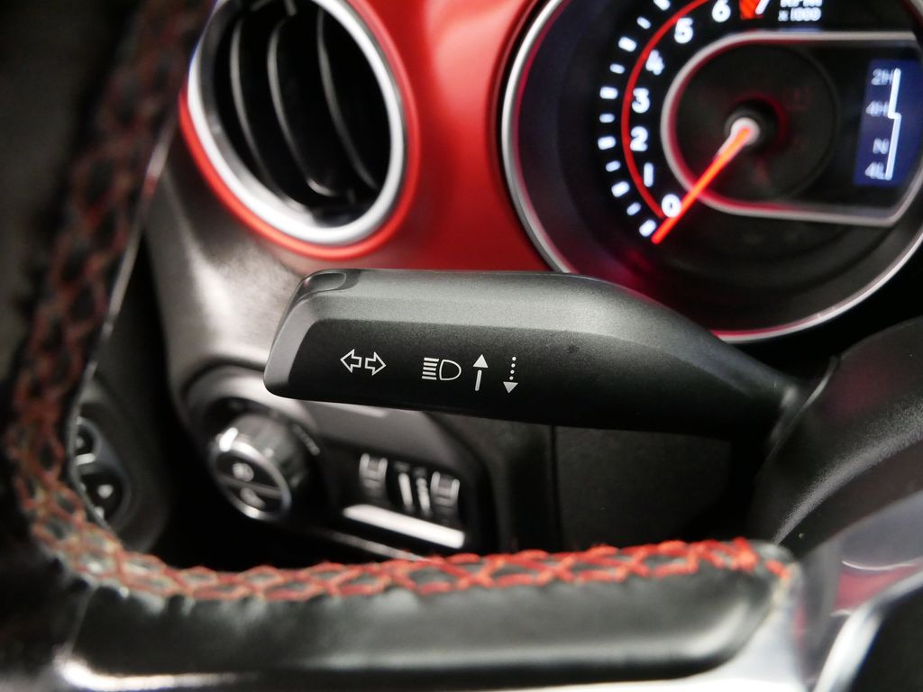 Thumbnail: 2022 Jeep Gladiator - 22