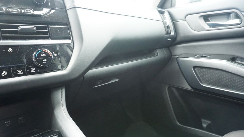 Thumbnail: 2023 Nissan Pathfinder - 38