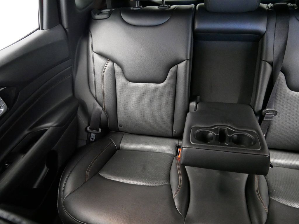 Thumbnail: 2023 Jeep Compass - 21