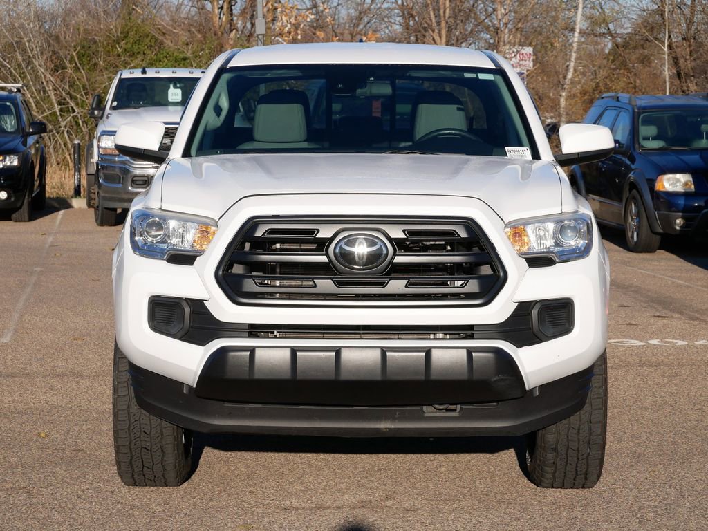 Thumbnail: 2019 Toyota Tacoma - 4