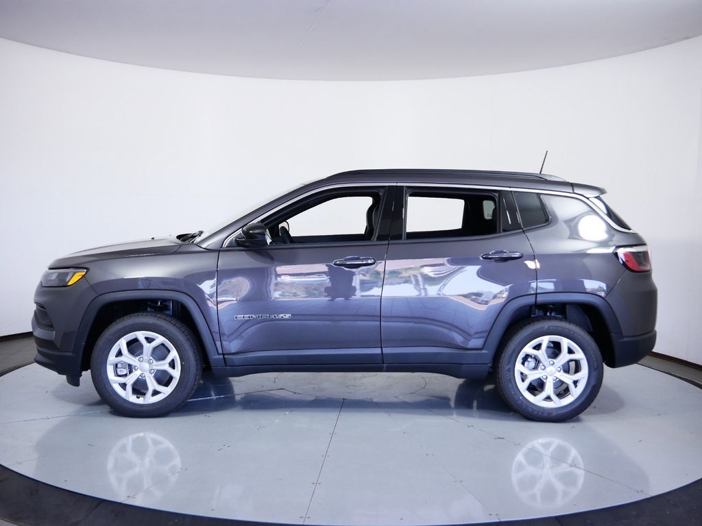 Thumbnail: 2024 Jeep Compass - 18